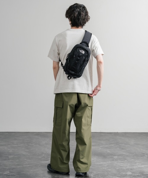 THE NORTH FACE（ザノースフェイス）の「THE NORTH FACE BIG SHOT ONE WAY ロゴ刺繍ワンショルダーボディバッグ（ボディバッグ/ウエストポーチ・メンズ・ダークベージュ/ブラック・FREE）」の9枚目の写真