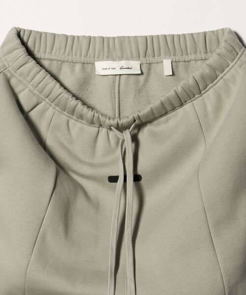 FOG ESSENTIALS(エフオージーエッセンシャルズ)の「<FEAR OF GOD ESSENTIALS>LOUNGE スウェット パンツ(スウェットパンツ・メンズ・ナチュラル/ブラック・M/S/L/XS)」の6枚目の写真