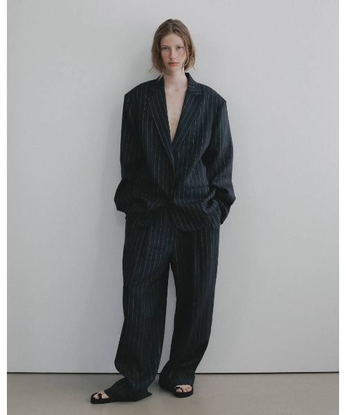anuke(アンヌーク)の「anuke Linen Tuck Pants(その他パンツ・レディース・ダークブラウン/ネイビー・36/38)」の7枚目の写真