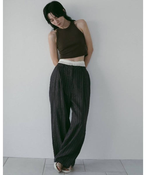 anuke(アンヌーク)の「anuke Linen Tuck Pants(その他パンツ・レディース・ダークブラウン/ネイビー・36/38)」の11枚目の写真