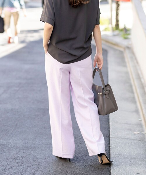 NOLLEY’S(ノーリーズ)の「《セットアップ対応》ウォッシャブルストレッチツイル愛されセミワイドパンツ(その他パンツ・レディース・ネイビー/ベビーピンク/ベージュ/グレイッシュブルー・40/38/36/34)」の6枚目の写真