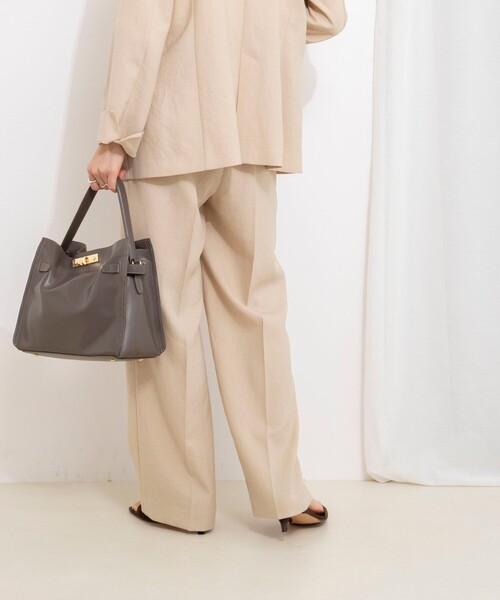 NOLLEY’S(ノーリーズ)の「《セットアップ対応》ウォッシャブルストレッチツイル愛されセミワイドパンツ(その他パンツ・レディース・ネイビー/ベビーピンク/ベージュ/グレイッシュブルー・40/38/36/34)」の9枚目の写真