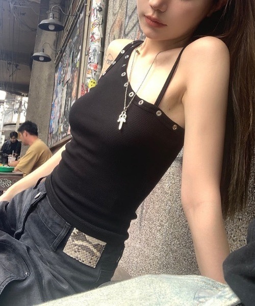 SHEENA(シーナ)の「アイレットアシメショルダータンクトップ(タンクトップ・レディース・ブラック・M)」の9枚目の写真