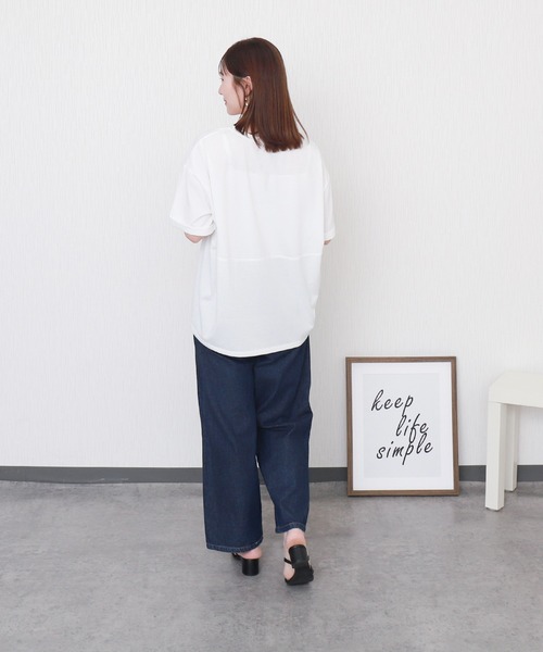 libelle more（リベル モア）の「ワイドシルエット切替デザインプルオーバー【接触冷感／吸水速乾／遮熱】（Tシャツ/カットソー・レディース・チャコールグレー/オフホワイト/ブラック/ボルドー・M/L）」の7枚目の写真
