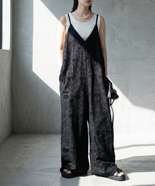 antiqua(アンティカ)の「ノースリーブ 綿100 サロペット(サロペット/オーバーオール・レディース・ブラック・ONESIZE)」の2枚目の写真