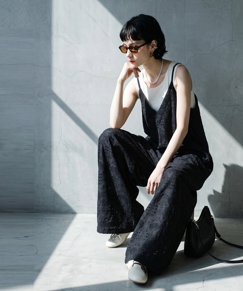 antiqua(アンティカ)の「ノースリーブ 綿100 サロペット(サロペット/オーバーオール・レディース・ブラック・ONESIZE)」の4枚目の写真