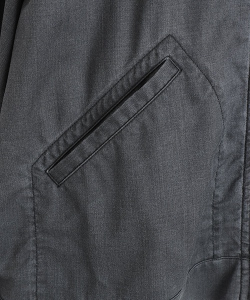 marka（マーカ）の「marka / マーカ：WORK JACKET -WASHABLE 2/72 WOOL GABARDINE PIGMENT PRINT-：M26A03BL01C[COR]（ブルゾン・メンズ・チャコールグレー・2(M)）」の5枚目の写真