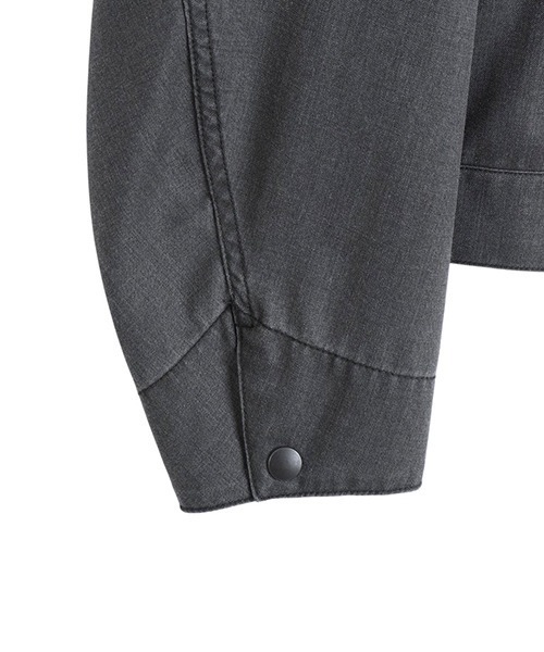 marka（マーカ）の「marka / マーカ：WORK JACKET -WASHABLE 2/72 WOOL GABARDINE PIGMENT PRINT-：M26A03BL01C[COR]（ブルゾン・メンズ・チャコールグレー・2(M)）」の7枚目の写真