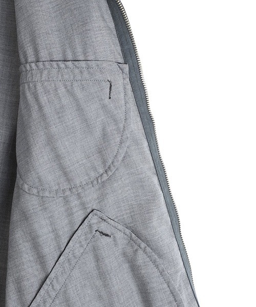 marka（マーカ）の「marka / マーカ：WORK JACKET -WASHABLE 2/72 WOOL GABARDINE PIGMENT PRINT-：M26A03BL01C[COR]（ブルゾン・メンズ・チャコールグレー・2(M)）」の8枚目の写真