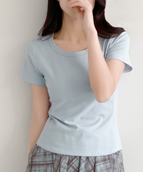 LOWO(ロワ)の「【超ストレッチ / M~4L】型崩れしにくい極上コットンプルオーバー(Tシャツ/カットソー・レディース・イエロー/チャコールグレー/ホワイト/ブラック/ブルー/ピンク・M/2L/L/4L/3L)」の4枚目の写真