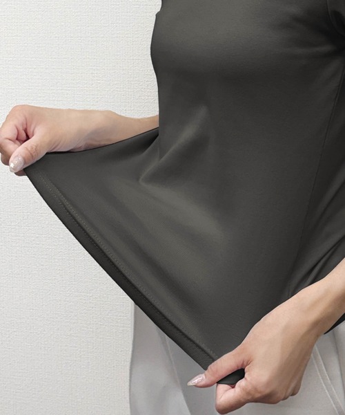 LOWO(ロワ)の「【超ストレッチ / M~4L】型崩れしにくい極上コットンプルオーバー(Tシャツ/カットソー・レディース・イエロー/チャコールグレー/ホワイト/ブラック/ブルー/ピンク・M/2L/L/4L/3L)」の7枚目の写真