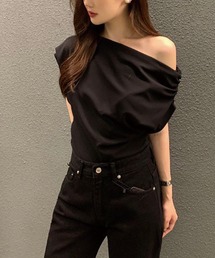 ADDITION STORE（アディションストア）の「＼大人っぽデザインTシャツ／ギャザースリーブ ワンオフショル プルオーバー（Tシャツ/カットソー）」