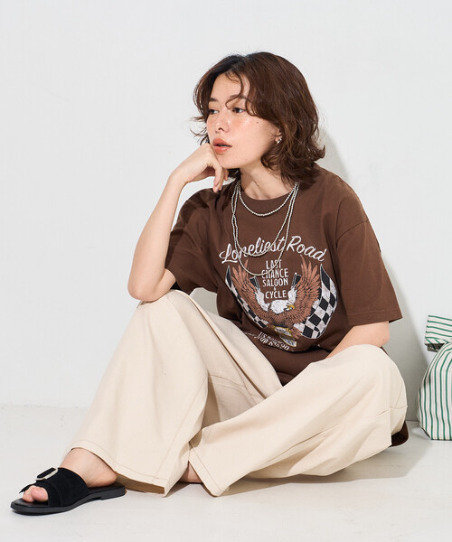 FREAK'S STORE(フリークスストア)の「ROCK T-SHIRT/ロックTシャツ(Tシャツ/カットソー・レディース・チャコールグレー/ブラウン/ダークグレー・フリ-)」の5枚目の写真
