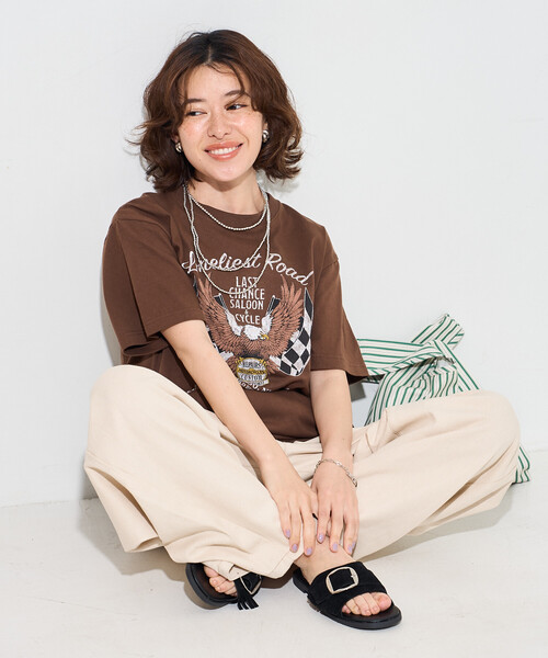 FREAK'S STORE(フリークスストア)の「ROCK T-SHIRT/ロックTシャツ(Tシャツ/カットソー・レディース・チャコールグレー/ブラウン/ダークグレー・フリ-)」の6枚目の写真