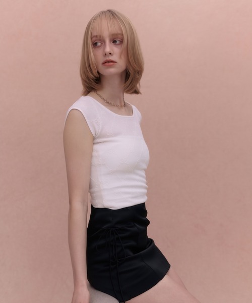 EIMY ISTOIRE(エイミーイストワール)の「PAPILLON MONOGRAM KNIT TOP(ニット/セーター・レディース・ライトピンク/ブラック/ライトグレー/ホワイト・F)」の9枚目の写真