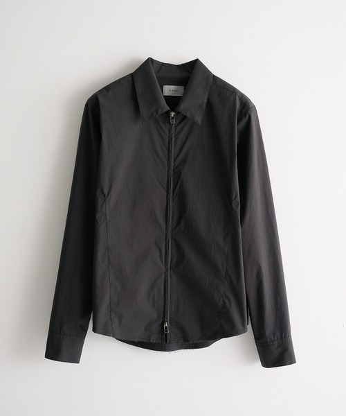 CONZ(コンズ)の「fitted zip up shirt/冷房対策/ジップシャツ/NVRFRGT(シャツ/ブラウス・メンズ・ブラック/チャコールグレー/ベージュ・1/2/3)」の2枚目の写真