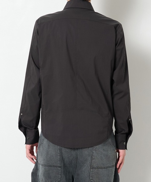 CONZ(コンズ)の「fitted zip up shirt/冷房対策/ジップシャツ/NVRFRGT(シャツ/ブラウス・メンズ・ブラック/チャコールグレー/ベージュ・1/2/3)」の12枚目の写真
