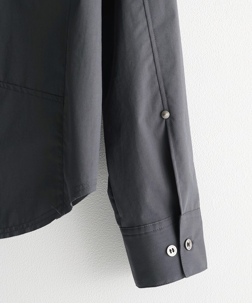 CONZ(コンズ)の「fitted zip up shirt/冷房対策/ジップシャツ/NVRFRGT(シャツ/ブラウス・メンズ・ブラック/チャコールグレー/ベージュ・1/2/3)」の20枚目の写真