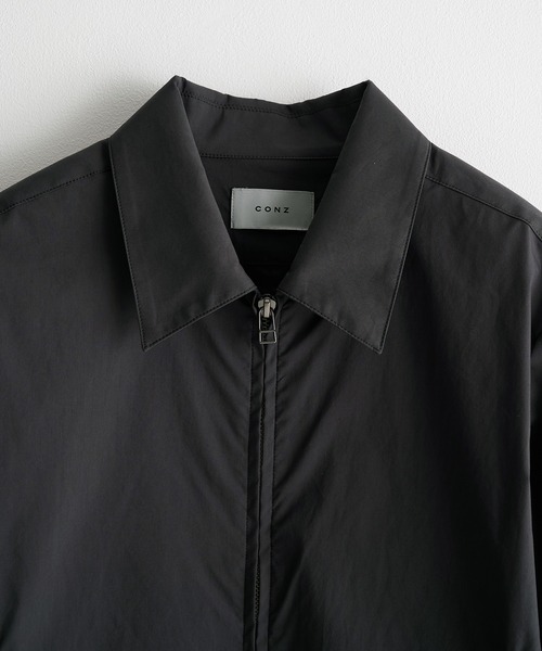 CONZ(コンズ)の「fitted zip up shirt/冷房対策/ジップシャツ/NVRFRGT(シャツ/ブラウス・メンズ・ブラック/チャコールグレー/ベージュ・1/2/3)」の5枚目の写真