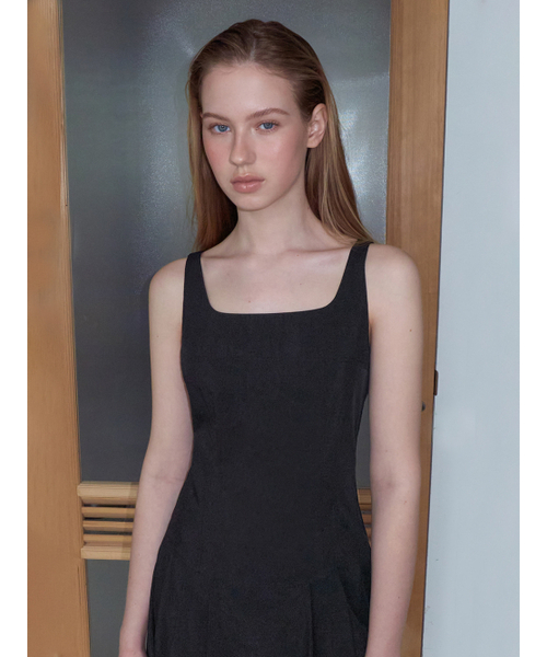 ETMON(エトモン)の「Pintuck Stitch Sleeveless Dress, Black(ワンピース・レディース・その他・SMALL/MEDIUM)」の2枚目の写真