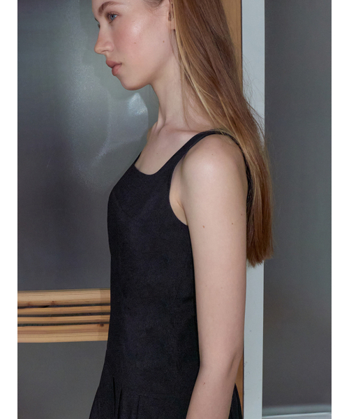 ETMON(エトモン)の「Pintuck Stitch Sleeveless Dress, Black(ワンピース・レディース・その他・SMALL/MEDIUM)」の4枚目の写真