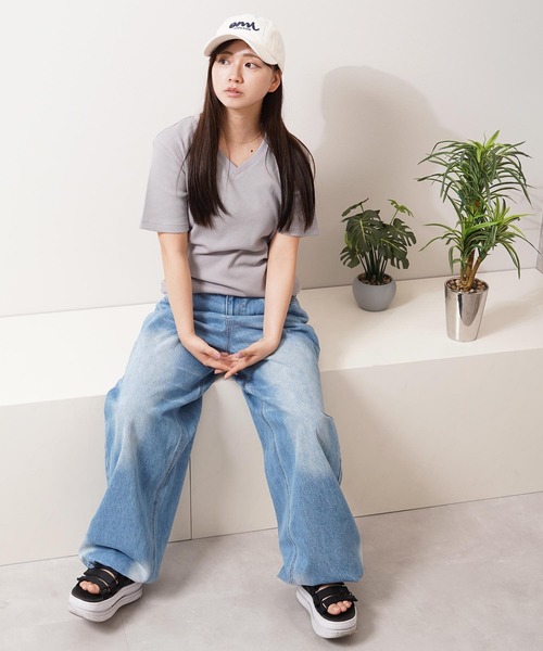 1111clothing(ワンフォークロージング)の「レギュラーフィット サーマル Vネック Tee / Regular Fit Thermal V-Neck T-Shirt(Tシャツ/カットソー・メンズ・グレー/ネイビー/カーキ/ブラック・L/XL/M)」の17枚目の写真