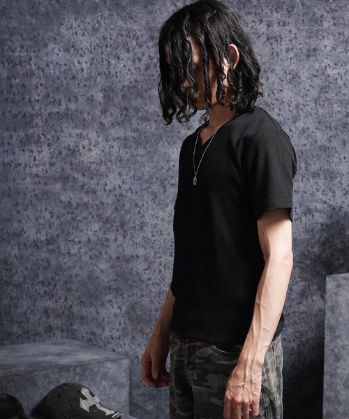 1111clothing(ワンフォークロージング)の「レギュラーフィット サーマル Vネック Tee / Regular Fit Thermal V-Neck T-Shirt(Tシャツ/カットソー・メンズ・グレー/ネイビー/カーキ/ブラック・L/XL/M)」の9枚目の写真