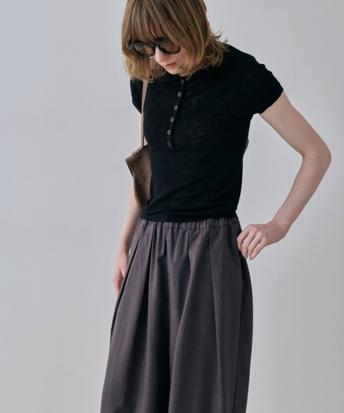 flaeu(フラユ)の「Dry Sheer Polo Knit(ポロシャツ・レディース・ライトブルー/ブラック/ライトグレー/アイボリー・FREE)」の10枚目の写真