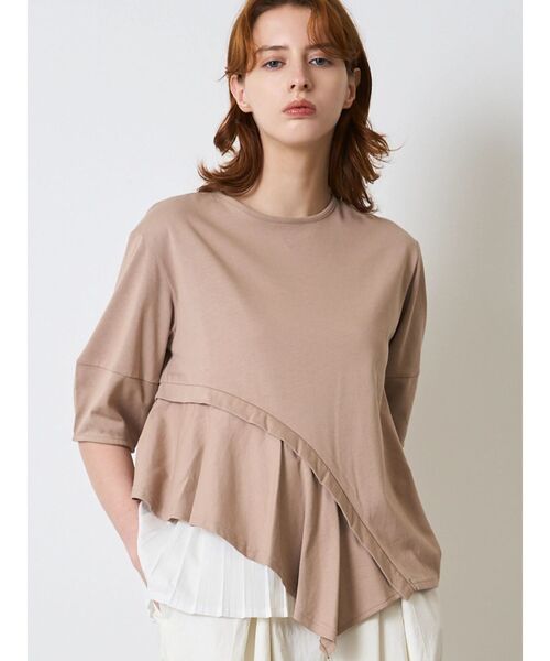 ELENDEEK(エレンディーク)の「サイドフレアドッキングカットソー(Tシャツ/カットソー・レディース・ベージュ/ブラック/オフホワイト・FREE)」の1枚目の写真