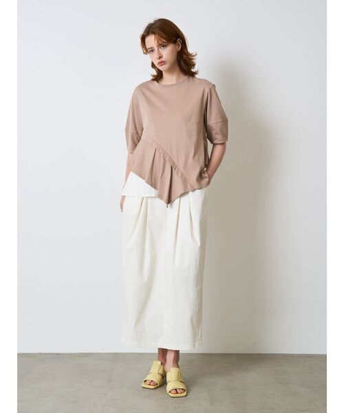 ELENDEEK（エレンディーク）の「サイドフレアドッキングカットソー（Tシャツ/カットソー・レディース・ベージュ/ブラック/オフホワイト・FREE）」の20枚目の写真