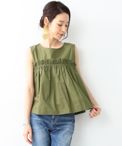 Ray BEAMS（レイビームス）の「◇【ラブリ着用】Ray BEAMS / ヨーク ギャザー キリカエ ノースリーブ（シャツ/ブラウス・レディース・ホワイト/ブラック/オリーブ・ONE SIZE）」の5枚目の写真