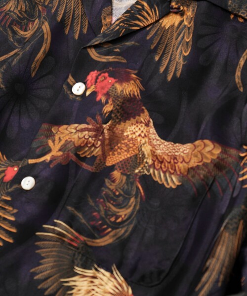 NIPOALOHA（ニポアロハ）の「【NIPOALOHA/二ポアロハ】SILK SHORT SLEEVE ALOHA SHIRT〈COCK FIGHTING/ BLACK BLUE〉（シャツ/ブラウス・メンズ・ブラック・S/M）」の2枚目の写真