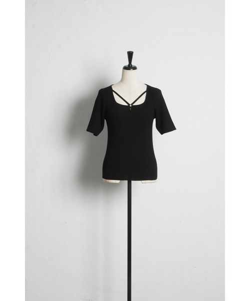 tocco closet(トッコ クローゼット)の「【ZOZO限定】接触冷感パールビジューネックリブトップス(Tシャツ/カットソー・レディース・ネイビー/ブラック/その他/オフホワイト・M)」の7枚目の写真