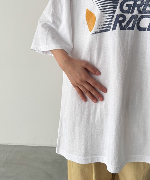 CANAL JEAN(キャナルジーン)の「Lakey Park GREAT RACE Tシャツ(Tシャツ/カットソー・レディース・カーキ/ホワイト・ONE SIZE)」の11枚目の写真