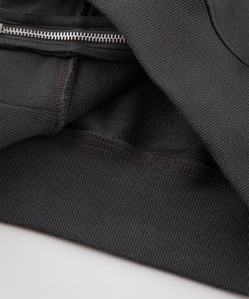 SUPPLIER(サプライヤー)の「A'GEM/9 × .kom 『SUPPLIER/サプライヤー』 Multiple Cross Leather Patch Zip Hoodie/マルチプルクロスレザーパッチジップパーカー(パーカー・メンズ・グレー/ブラック・L/XL)」の16枚目の写真