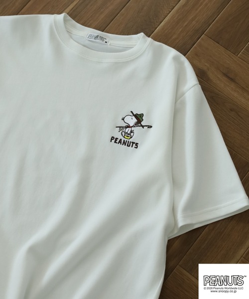PEANUTS(ピーナッツ)の「PEANUTS スヌーピー柄接触冷感ビッグシルエット半袖Tシャツ(Tシャツ/カットソー・メンズ・サックスブルー系/ネイビー/ホワイト系/オフホワイト/ネイビー系/グレイッシュベージュ・M/L/S/LL)」の2枚目の写真