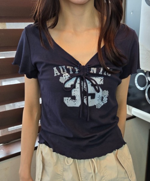 tolene(トレネ)の「フロントシャーリング リボン ロゴプリント メロウベビーTシャツ(Tシャツ/カットソー・レディース・ネイビー/グレー・FREE)」の8枚目の写真