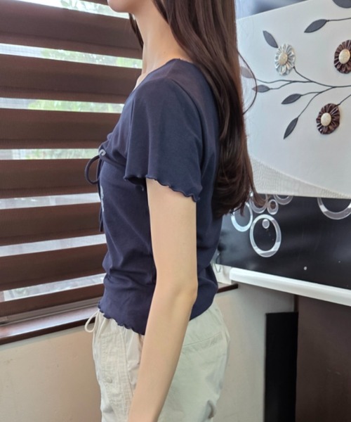 tolene(トレネ)の「フロントシャーリング リボン ロゴプリント メロウベビーTシャツ(Tシャツ/カットソー・レディース・ネイビー/グレー・FREE)」の19枚目の写真