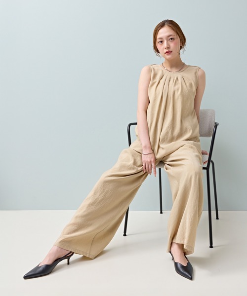 en CAnAF(エンカナフ)の「【大人の抜け感が叶う】バックツイストノースリーブトップス&ワイドイージーパンツ セットアップ(その他トップス・レディース・ベージュ/ブラック/アイボリー/ブラック系1・フリー)」の4枚目の写真