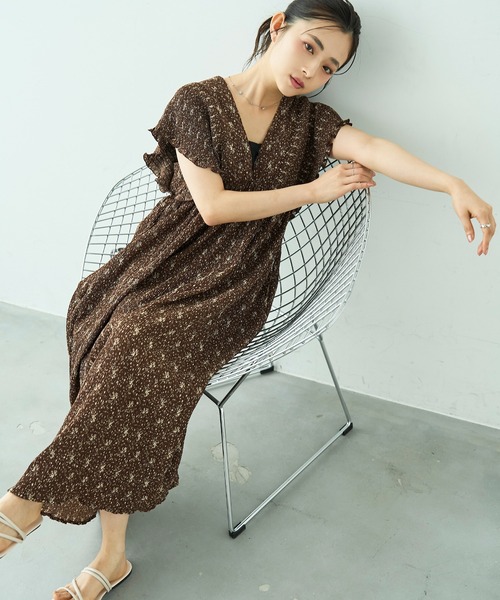 セール】小花柄 シャーリングワンピース【587232】（ワンピース）｜mil