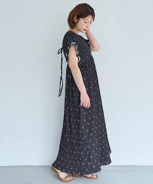 mil(ミル)の「小花柄 シャーリングワンピース【587232】(ワンピース・レディース・ブラウン/ブラック・S/XS)」の18枚目の写真