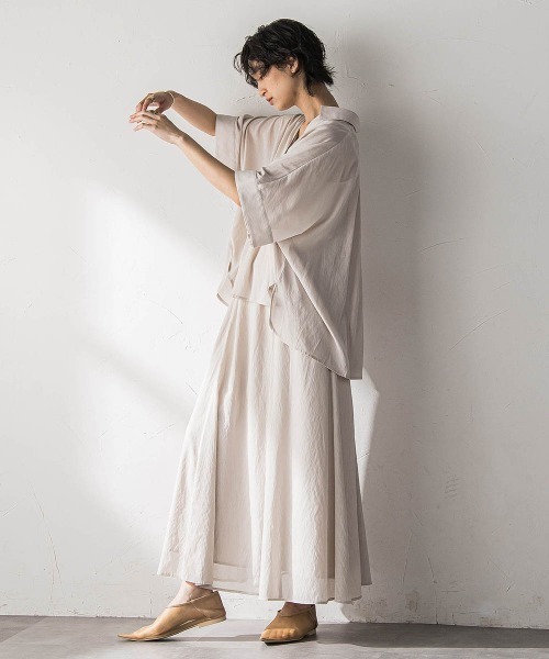 MAYSON GREY(メイソングレイ)の「麻調シアーセミフレアスカート(スカート・レディース・ブラック/ベージュ/ブラウン・M)」の8枚目の写真