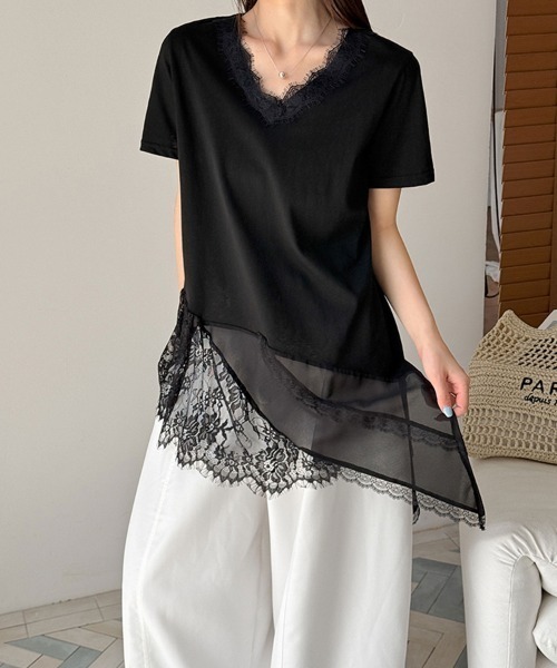 COCOMOMO(ココモモ)の「アシンメトリーレースTシャツ 裾レース トップス 半袖 Tシャツ アシンメトリー レース カットソー Vネック レースTシャツ インナー レイヤードトップス 夏服(Tシャツ/カットソー・レディース・ブラック/ホワイト・FREE)」の7枚目の写真