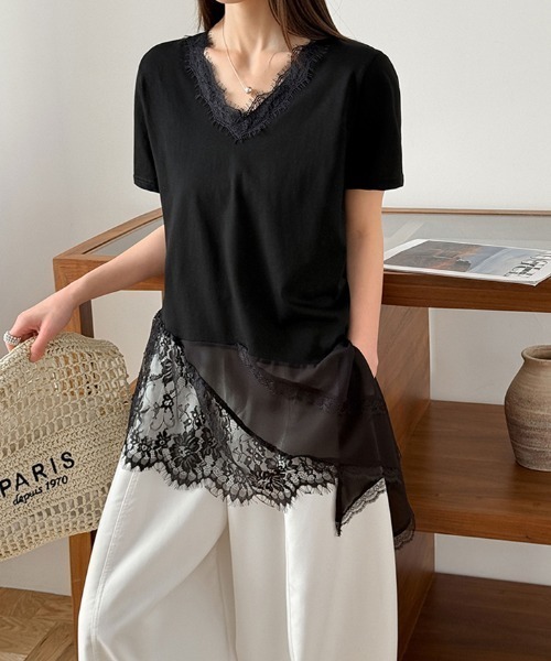 COCOMOMO(ココモモ)の「アシンメトリーレースTシャツ 裾レース トップス 半袖 Tシャツ アシンメトリー レース カットソー Vネック レースTシャツ インナー レイヤードトップス 夏服(Tシャツ/カットソー・レディース・ブラック/ホワイト・FREE)」の15枚目の写真