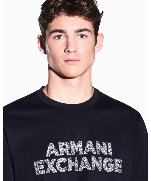 ARMANI EXCHANGE(アルマーニエクスチェンジ)の「【A|X アルマーニ エクスチェンジ】<オンライン限定>AXロゴ レギュラーフィット 半袖クルーネックTシャツ/REGULAR(Tシャツ/カットソー・メンズ・ダークネイビー/オフホワイト・LARGE/MEDIUM/SMALL/X-LARGE/X-SMALL/XX-LARGE)」の5枚目の写真