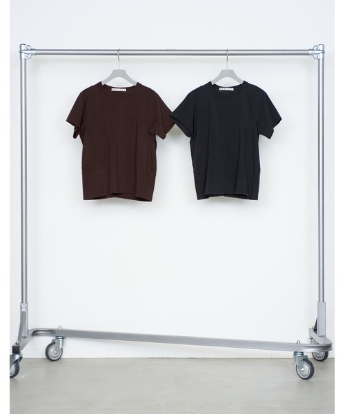 NVRFRGT(ネヴァーフォーゲット)の「PANNELD HALF SLEEVE T-SHIRT(Tシャツ/カットソー・メンズ・ブラック/ブラウン・2/1)」の3枚目の写真