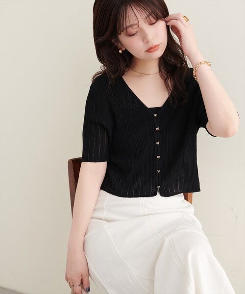natural couture(ナチュラルクチュール)の「針抜き半袖ハート釦カーディガン(カーディガン/ボレロ・レディース・ブラック/オフホワイト/ピンク/ボルドー/モカ・FREE)」の17枚目の写真