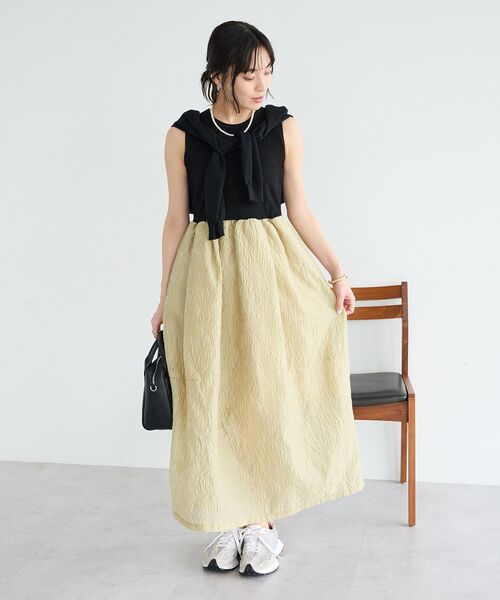 CRAFT STANDARD BOUTIQUE（クラフトスタンダードブティック）の「カット×フクレジャガードフレアワンピース（ワンピース・レディース・オリーブ/ブラック/ホワイト・M/L）」の11枚目の写真