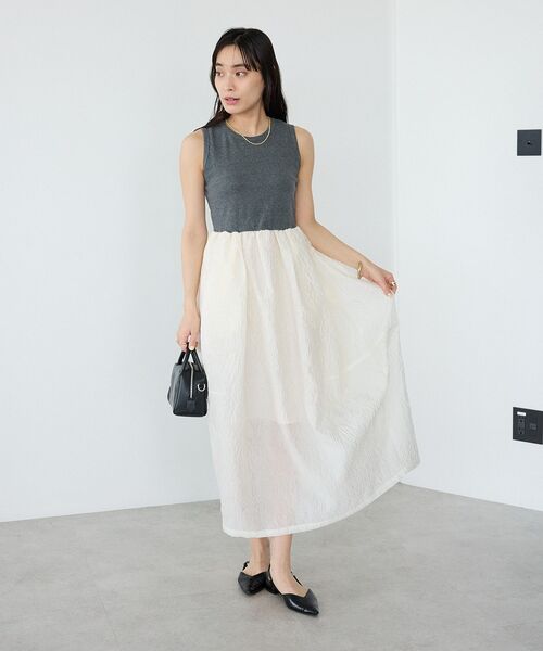CRAFT STANDARD BOUTIQUE（クラフトスタンダードブティック）の「カット×フクレジャガードフレアワンピース（ワンピース・レディース・オリーブ/ブラック/ホワイト・M/L）」の22枚目の写真