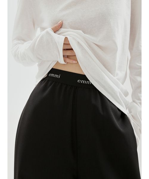 emmi（エミ）の「emmiロゴゴムジャガードタックパンツ（その他パンツ・レディース・イエロー/ブラウン/ブラック・1/0）」の7枚目の写真